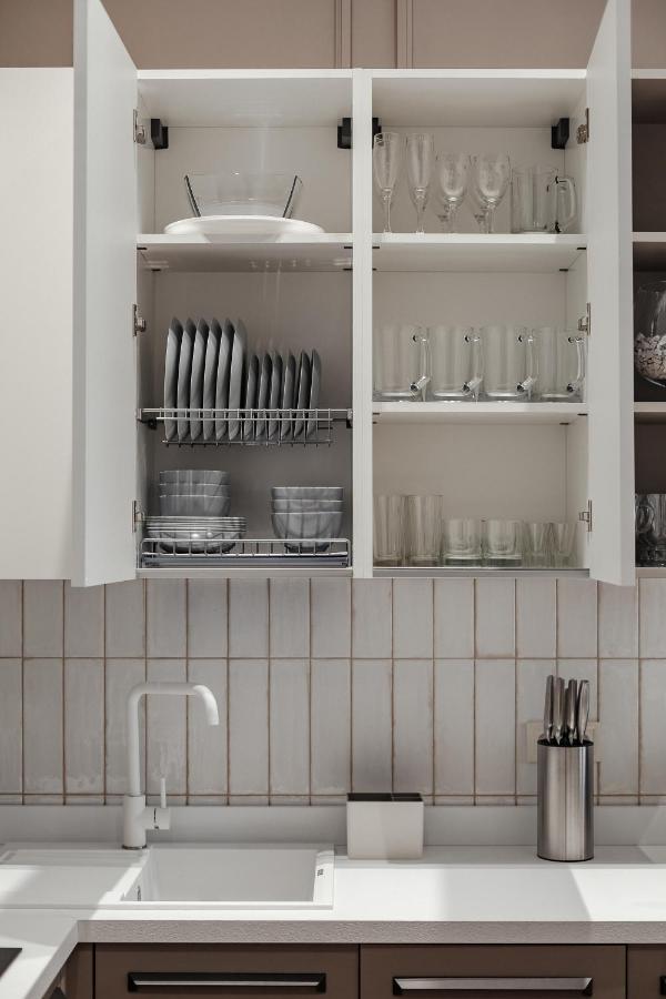 New! Luxury Apartment In The Center Of Odessa Overlooking Deribasovskaya Str. Low Price! Bagian luar foto